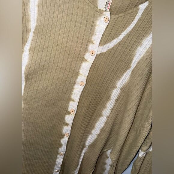 Free People Womens Green Tie Dye Button Down Top S BOHO EUC - Picture 2 of 7
